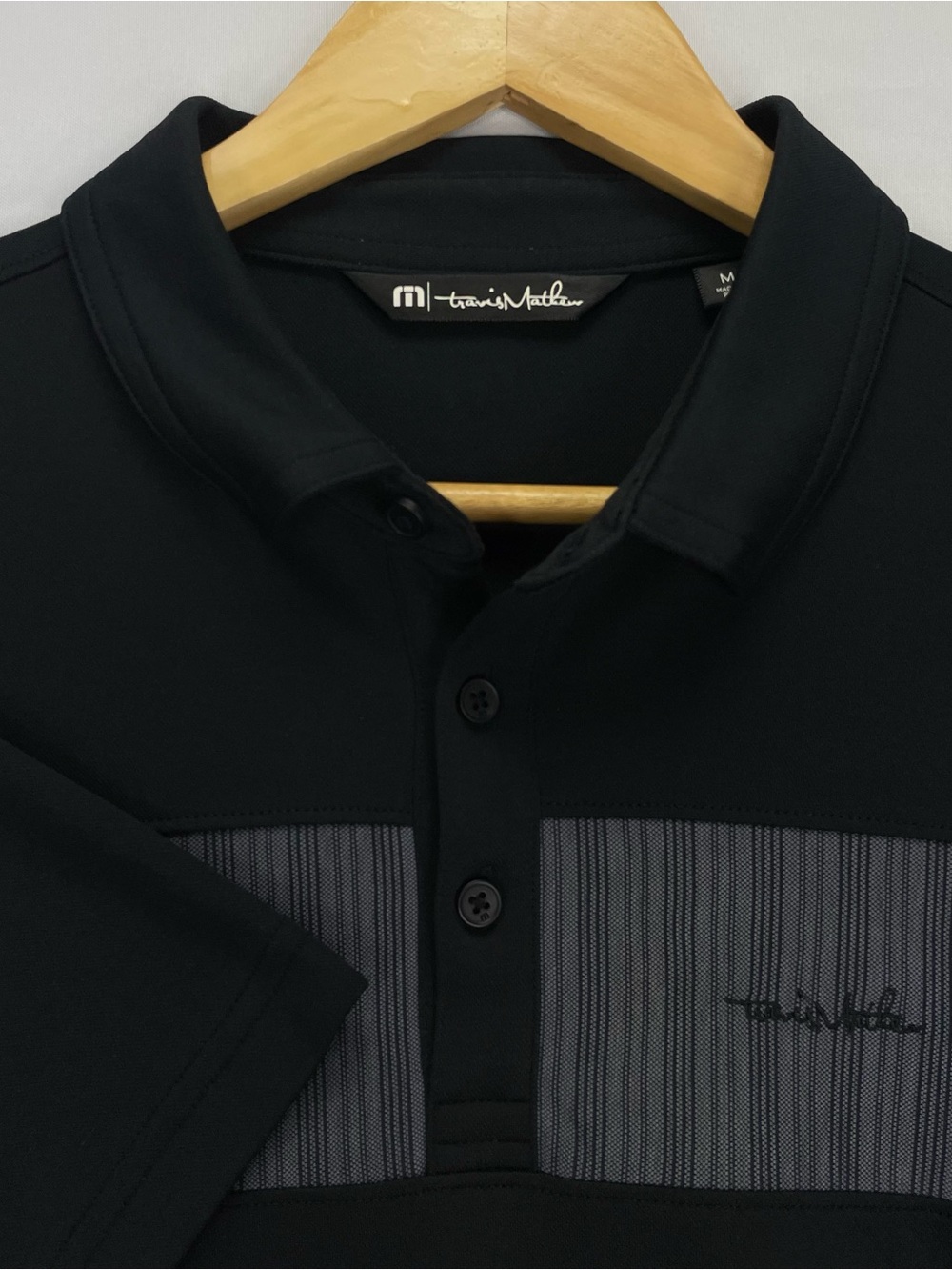Travis Mathew Polo Shirt Men’s Medium Black Gray Striped Golf Performance EXC
